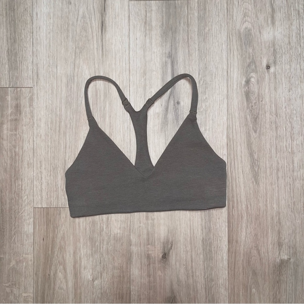 Athleta Taupe Colored Bralette in Size XS. Light/Medium Support Sports Bra